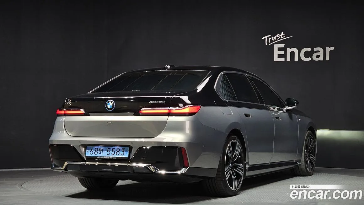BMW i7 — фото 5