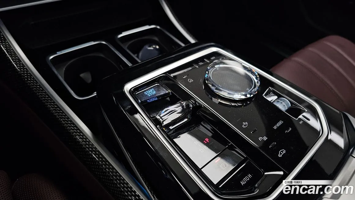 BMW i7 — фото 4