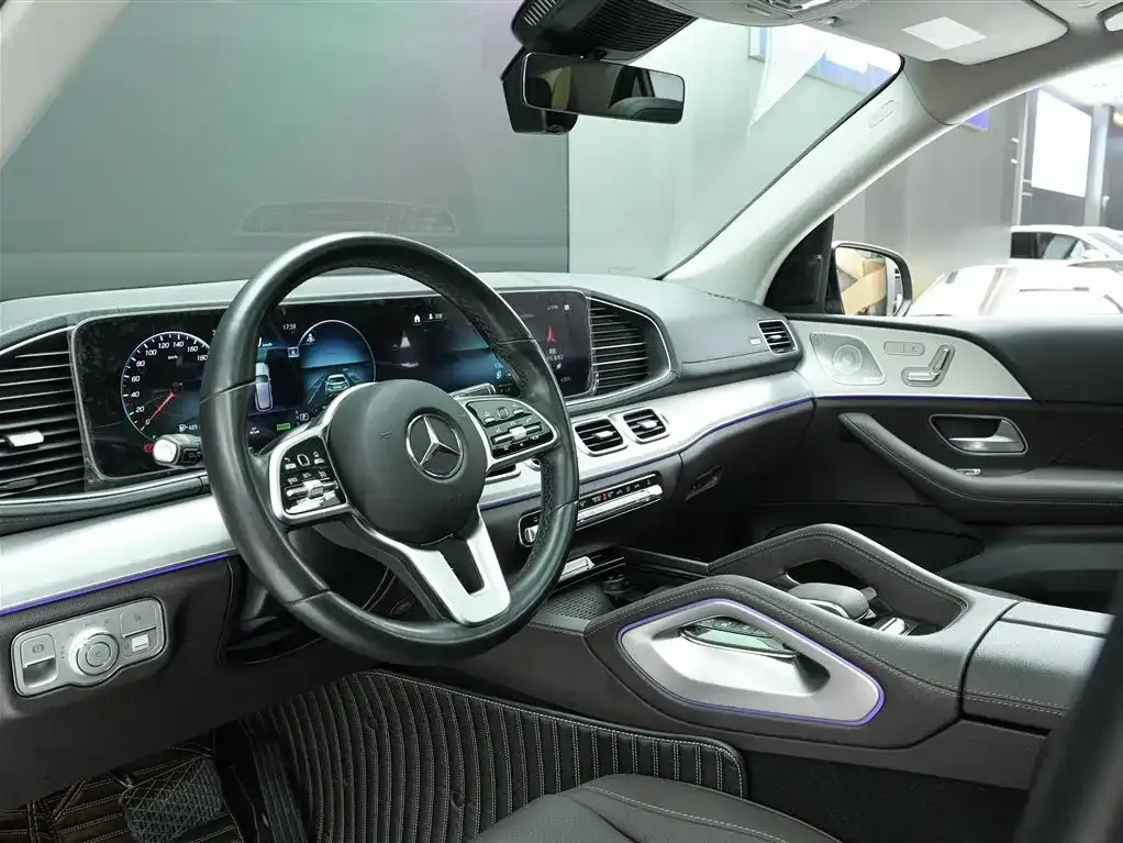 Mercedes-Benz GLE — фото 8