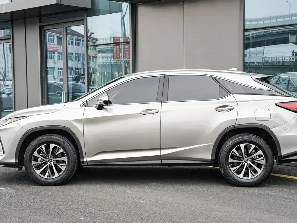 Lexus RX — фото 6