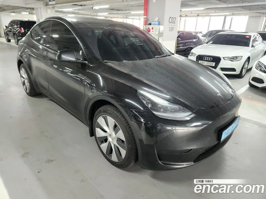 Tesla Model Y — фото 5