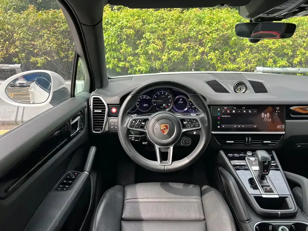 Porsche Cayenne Hybrid — фото 3