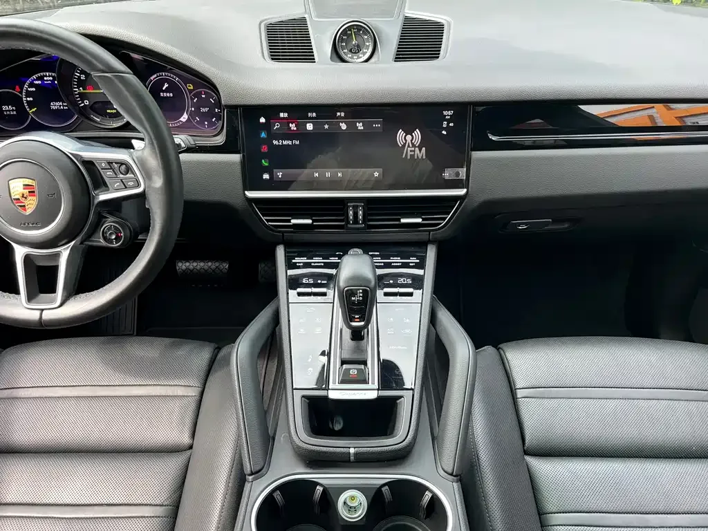 Porsche Cayenne Hybrid — фото 4