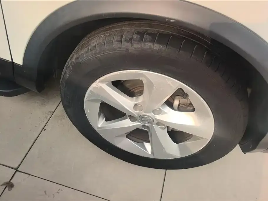 Nissan Qashqai — фото 10