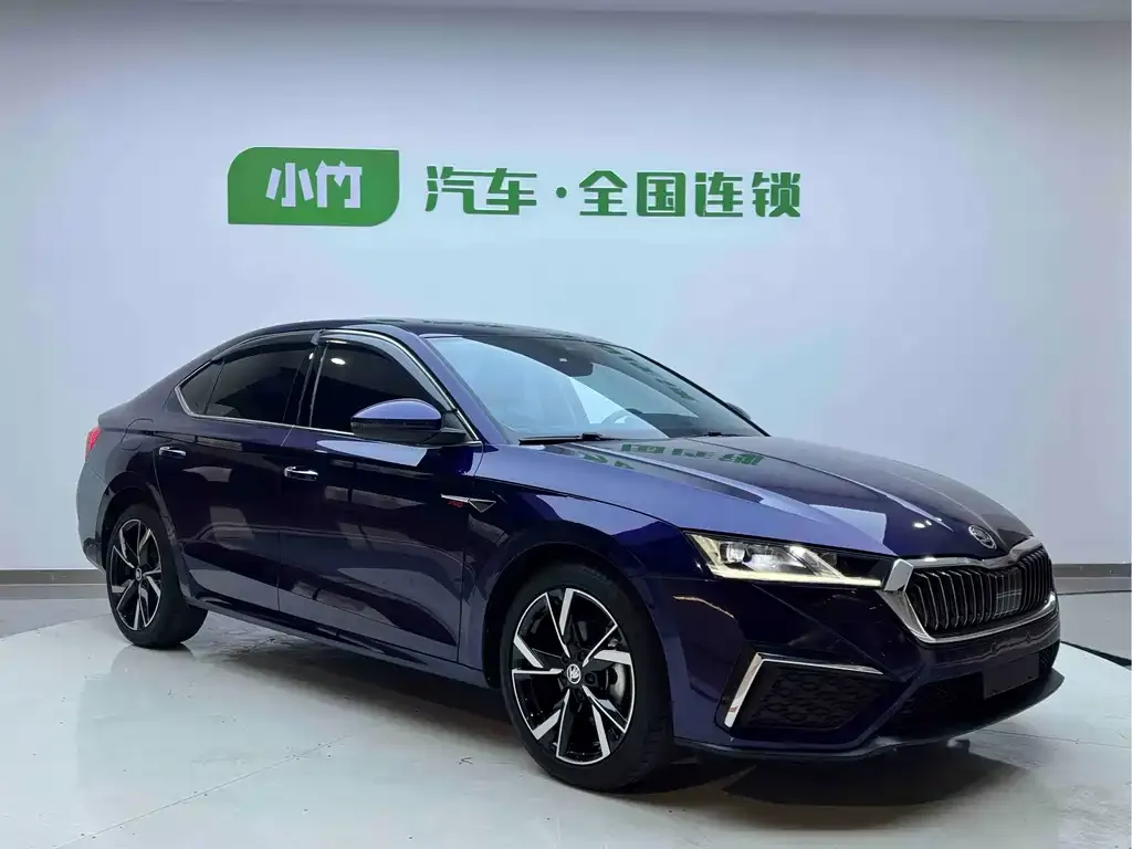 Skoda Octavia — фото 5