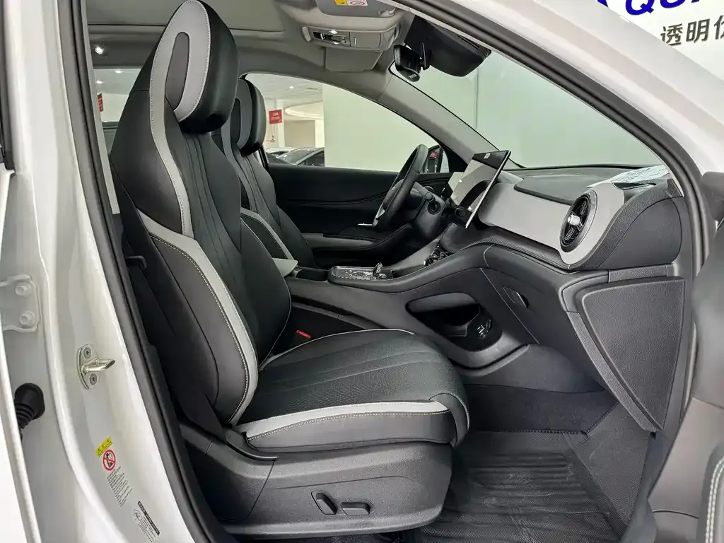 BYD Seal 05 DM-i — фото 3
