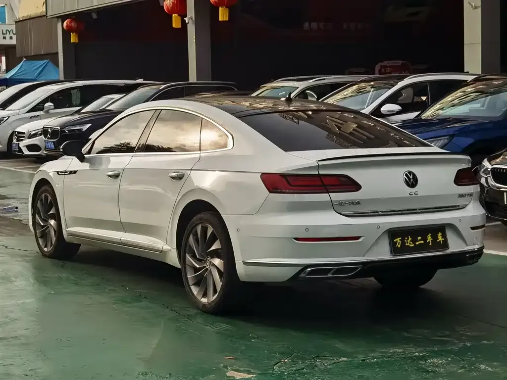 Volkswagen CC — фото 9