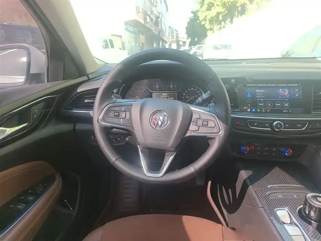 Buick Regal — фото 10