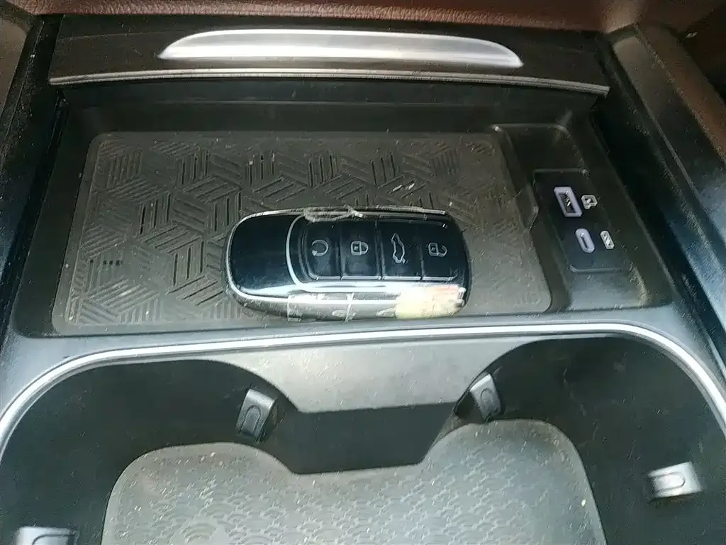 Chery Tiggo 8 PRO — фото 8