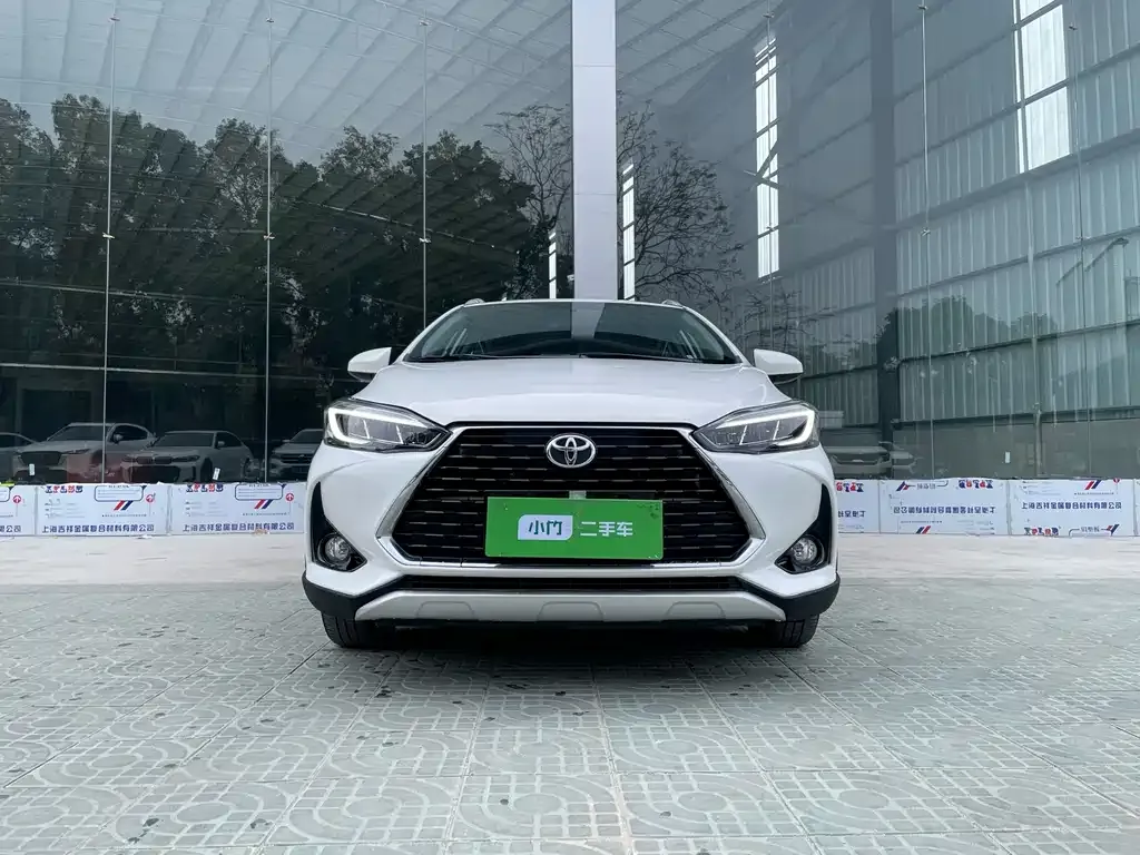 Toyota Yaris L — фото 6