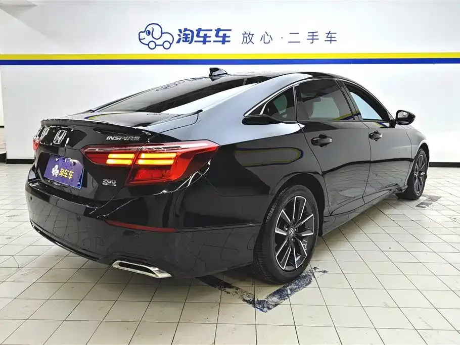 Honda Inspire — фото 10