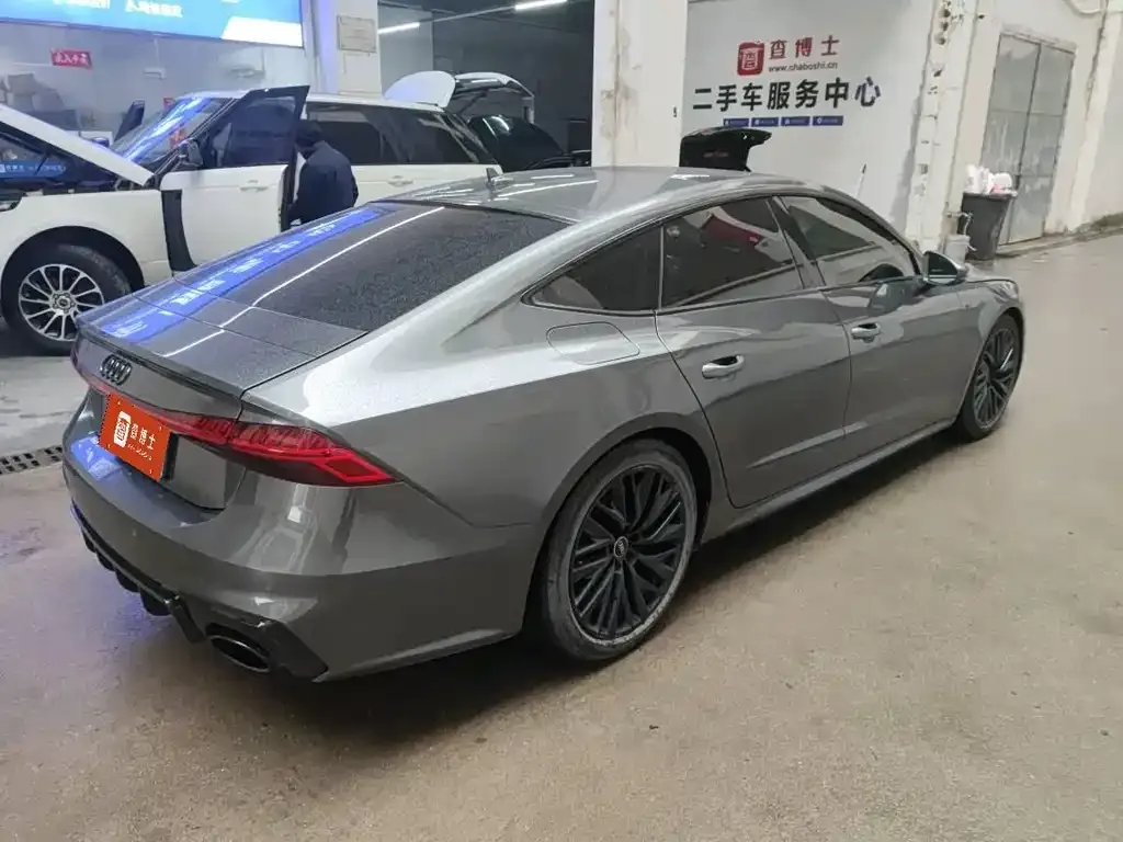 Audi A7 — фото 2