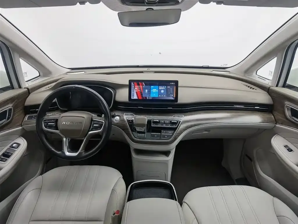 Roewe iMAX8 — фото 4