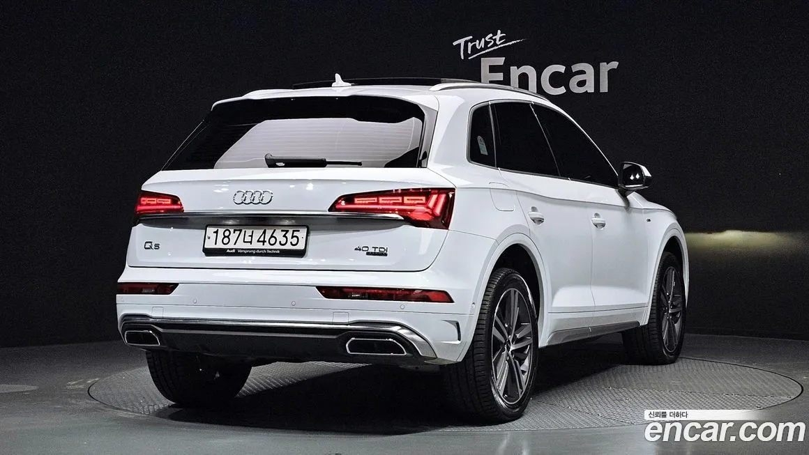 Audi Q5 — фото 10
