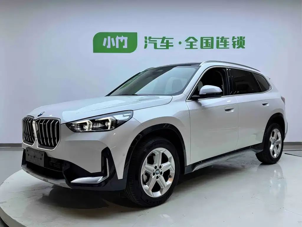 BMW X1 — фото 1