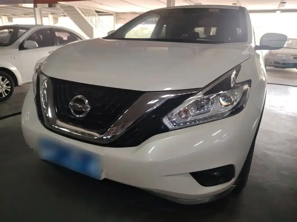 Nissan Murano — фото 1