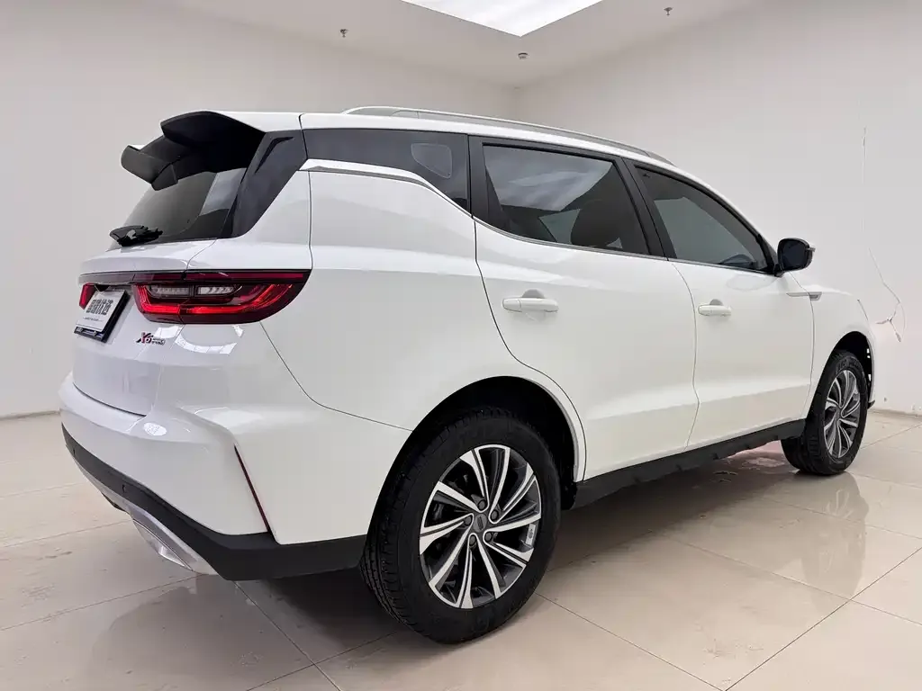 Geely Vision X6 — фото 7