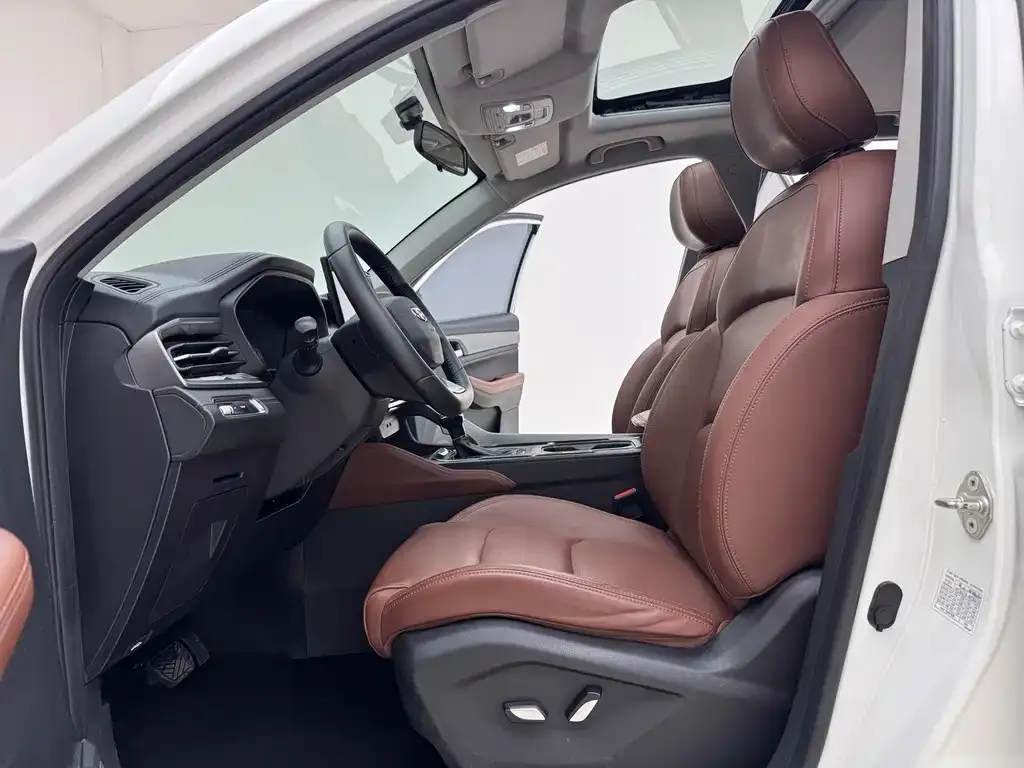 Geely Vision X6 — фото 10