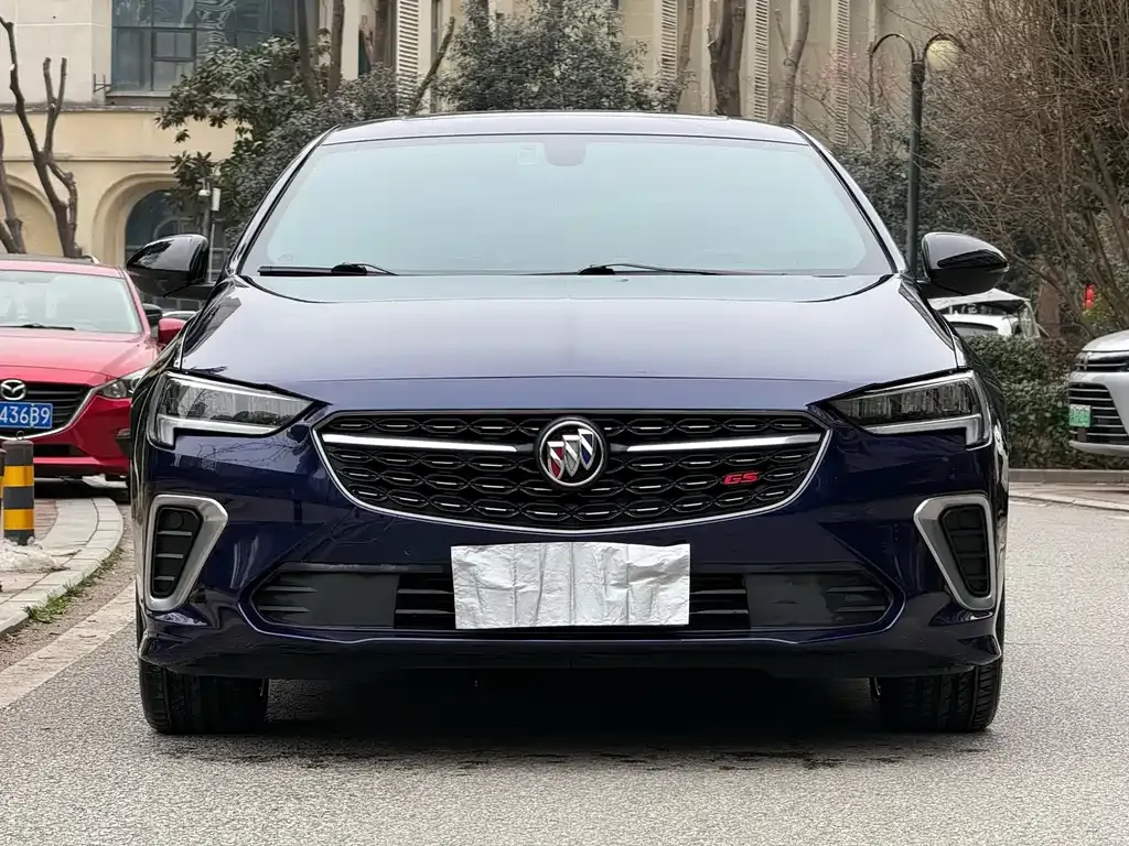 Buick Regal — фото 1