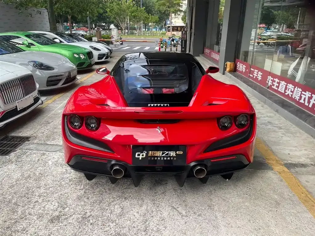 Ferrari F8 — фото 2