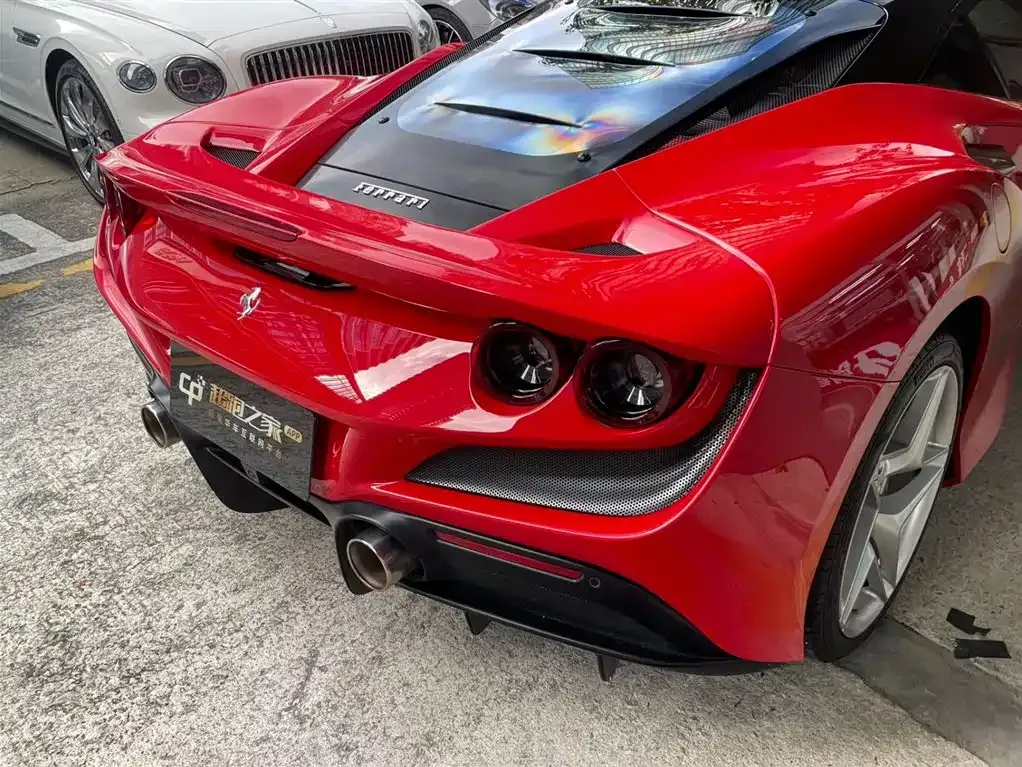 Ferrari F8 — фото 3