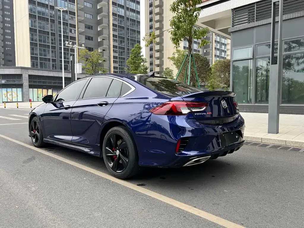 Buick Regal — фото 8