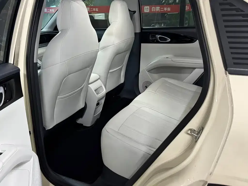 Geely Starburst — фото 6