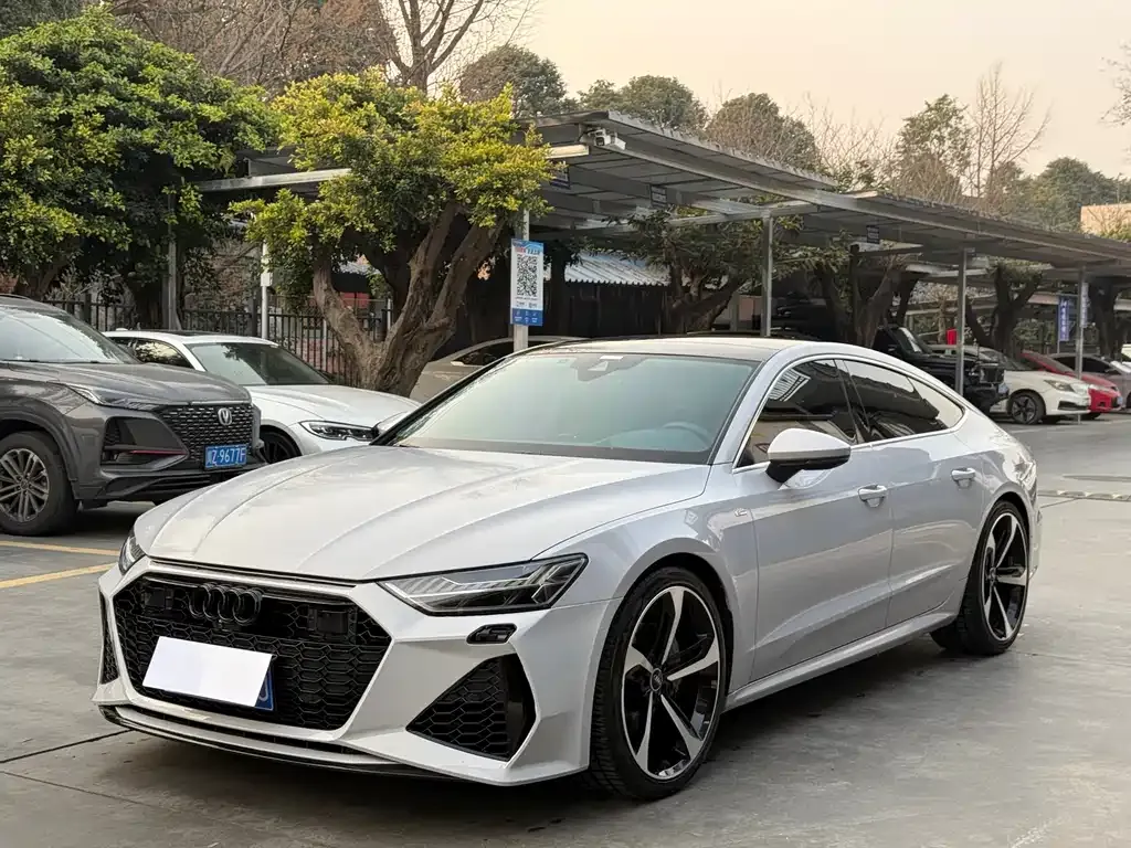 Audi A7 — фото 1