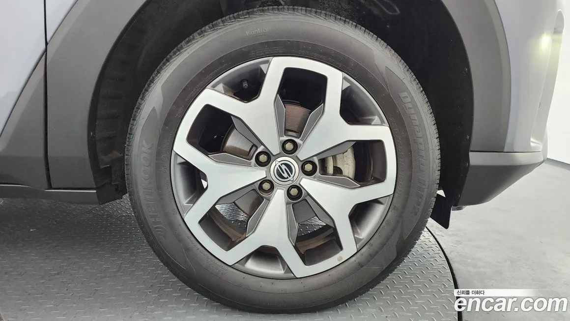 KG Mobility (Ssangyong) Torres — фото 4