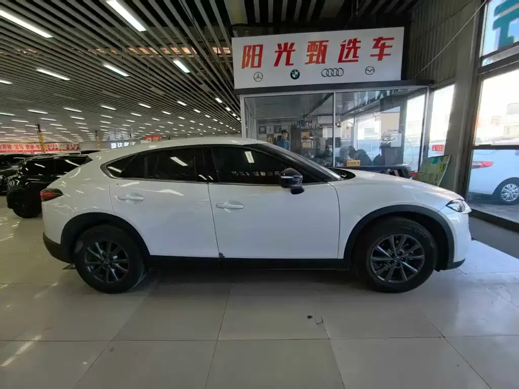 Mazda CX-4 — фото 6