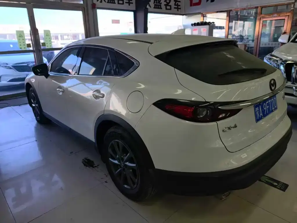 Mazda CX-4 — фото 7