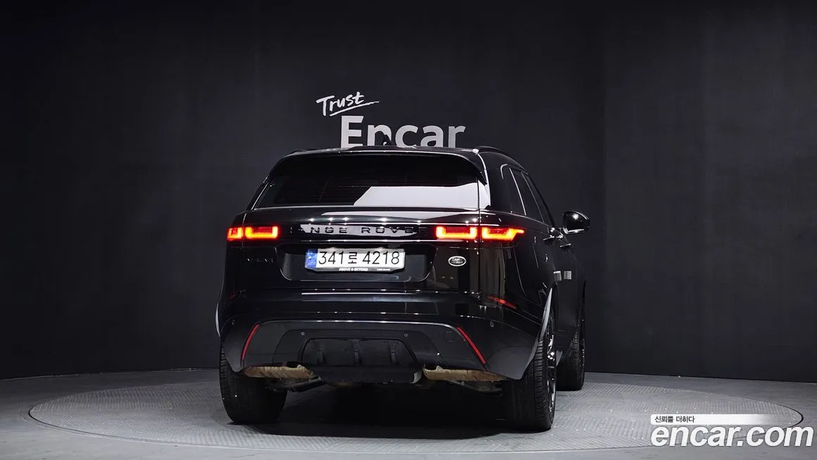 Land Rover Range Rover Velar — фото 4