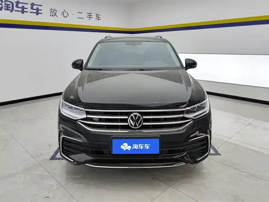 Volkswagen Tiguan L — фото 3