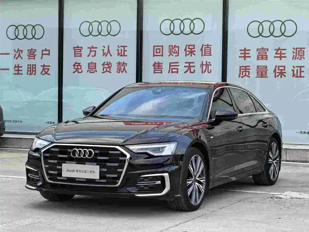 Audi A6L — фото 1