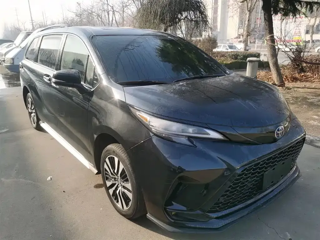 Toyota Granvia — фото 8
