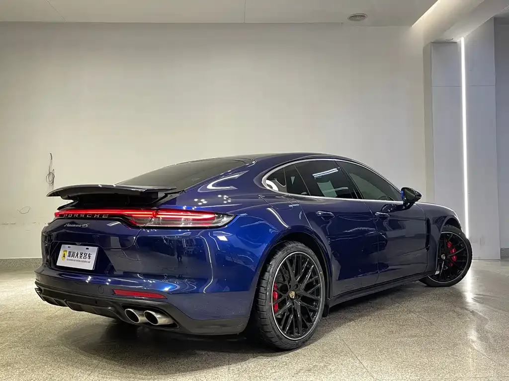 Porsche Panamera — фото 6