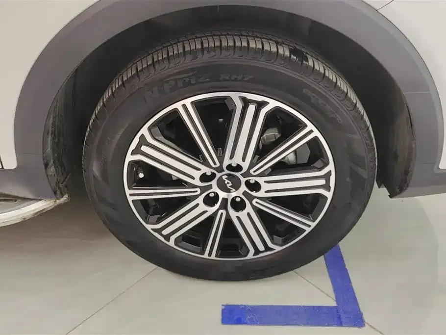 Kia Sportage — фото 9
