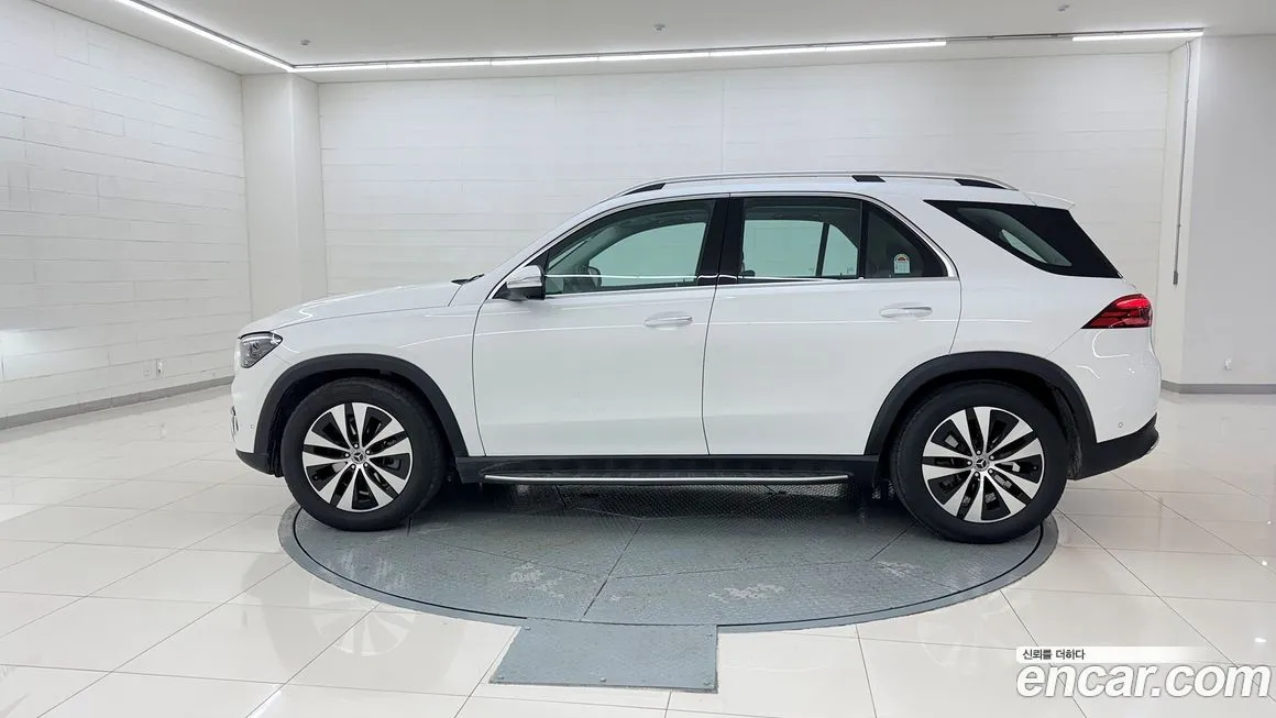Mercedes-Benz GLE-Class — фото 2