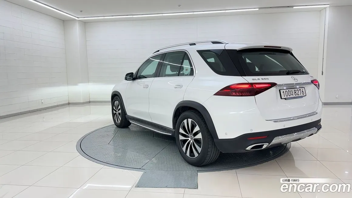 Mercedes-Benz GLE-Class — фото 3