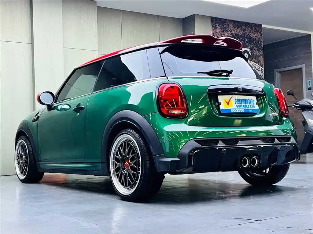 MINI JCW (John Cooper Works) — фото 6