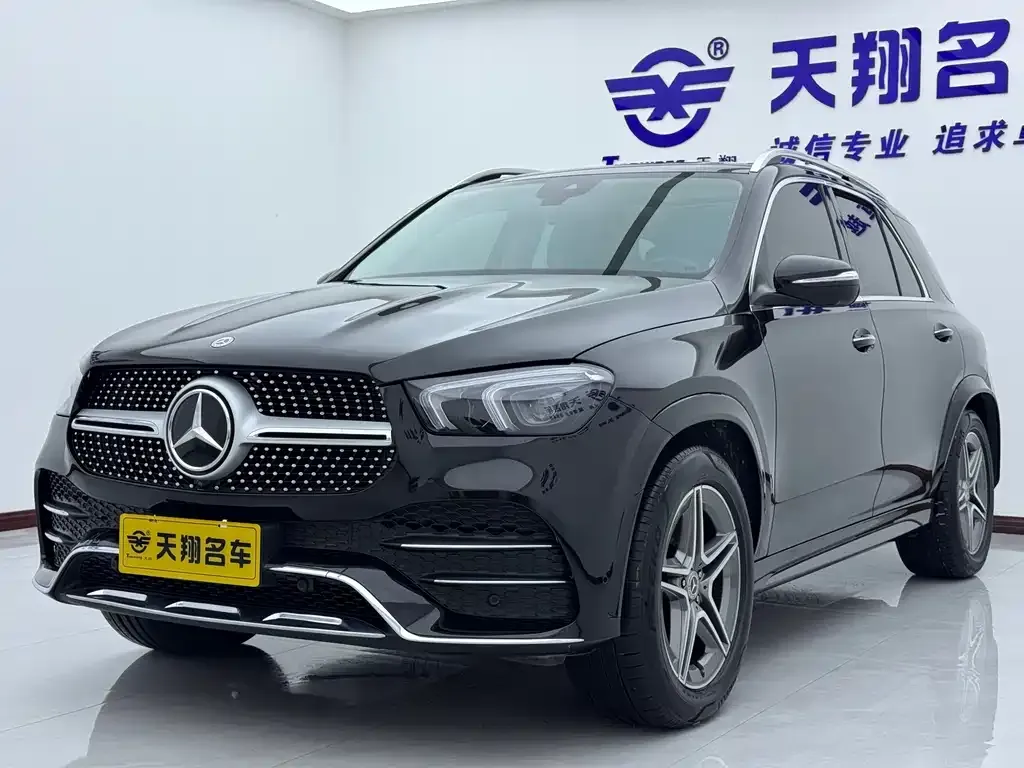 Mercedes-Benz GLE — фото 1