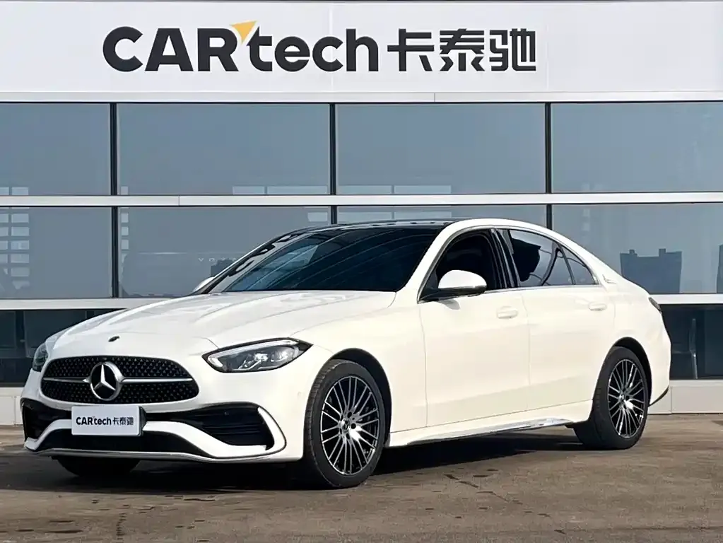 Mercedes-Benz C-Class — фото 1