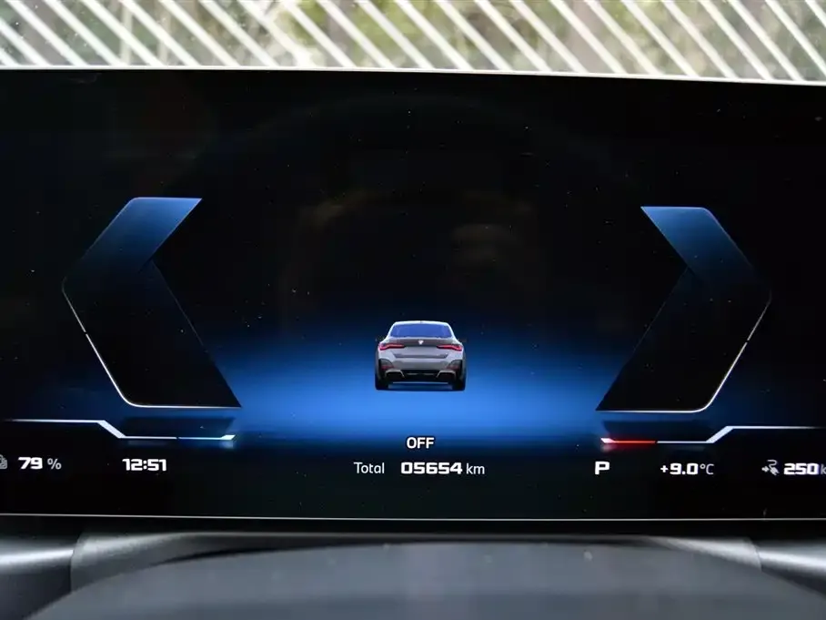 BMW i4 — фото 2