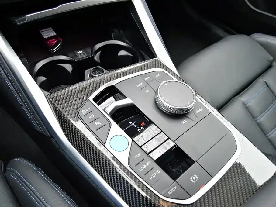 BMW i4 — фото 3