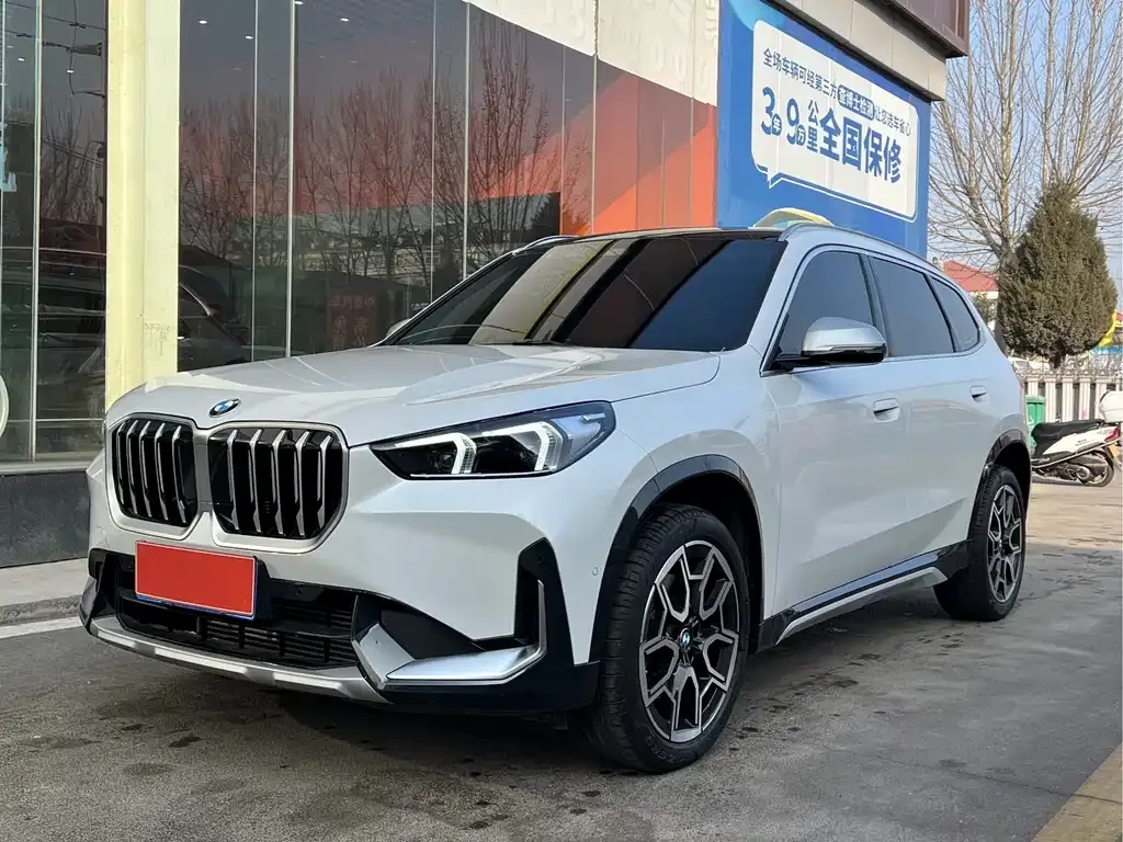 BMW X1 — фото 1