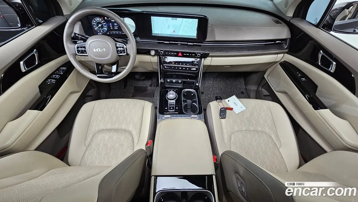 Kia Carnival — фото 10