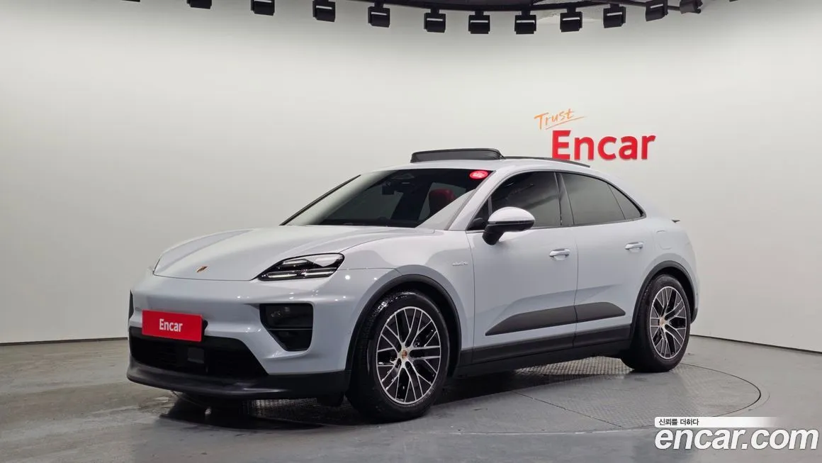 Porsche Macan — фото 1