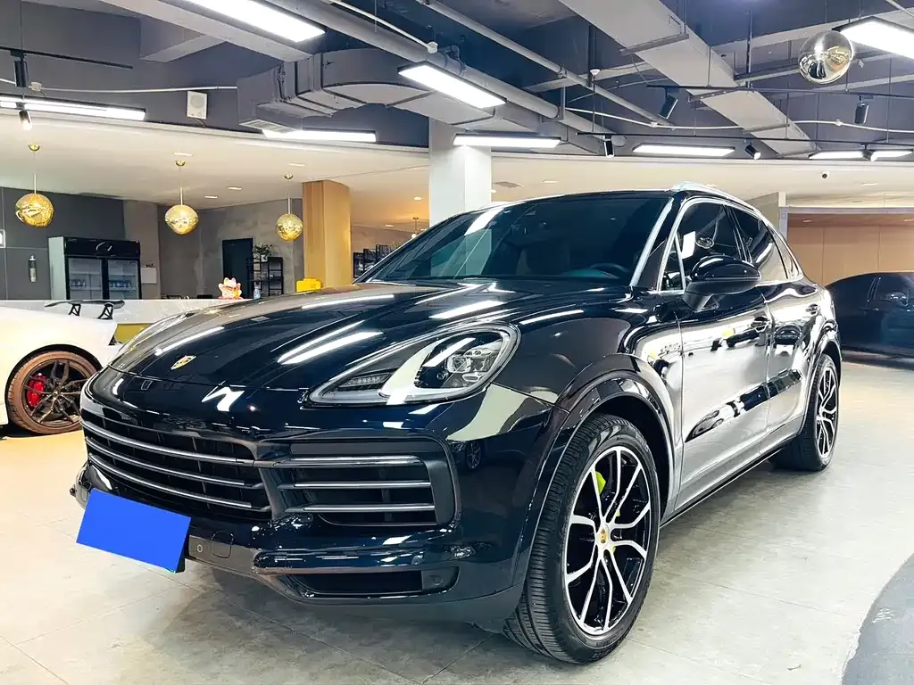 Porsche Cayenne Hybrid — фото 1