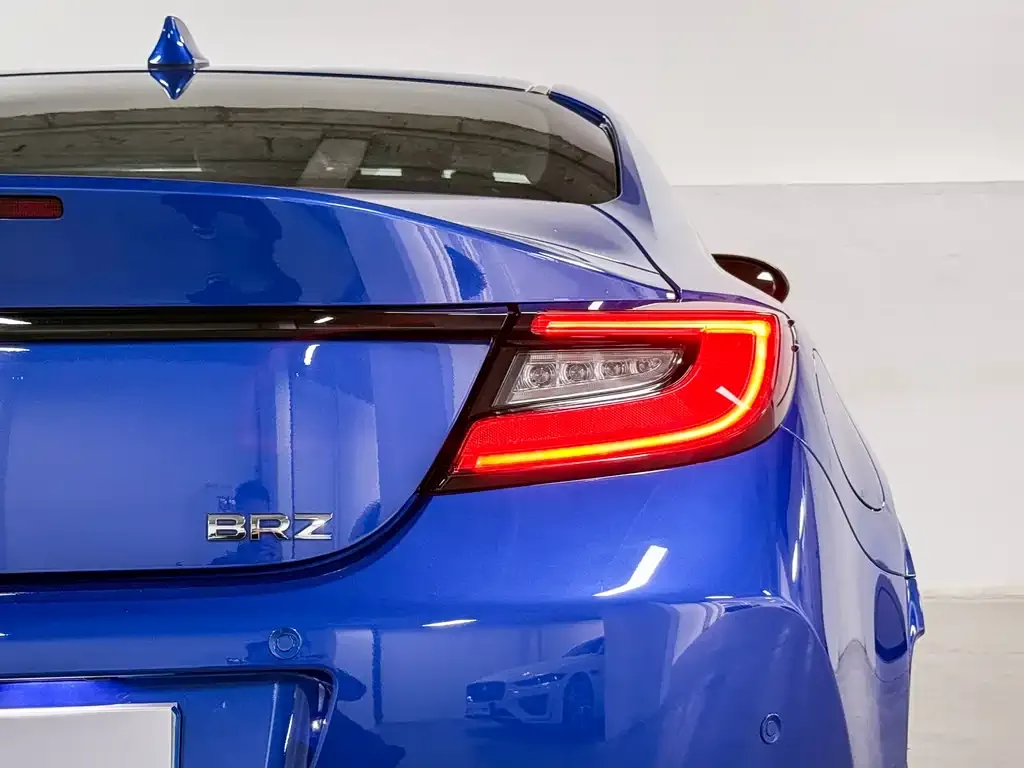 Subaru BRZ — фото 3