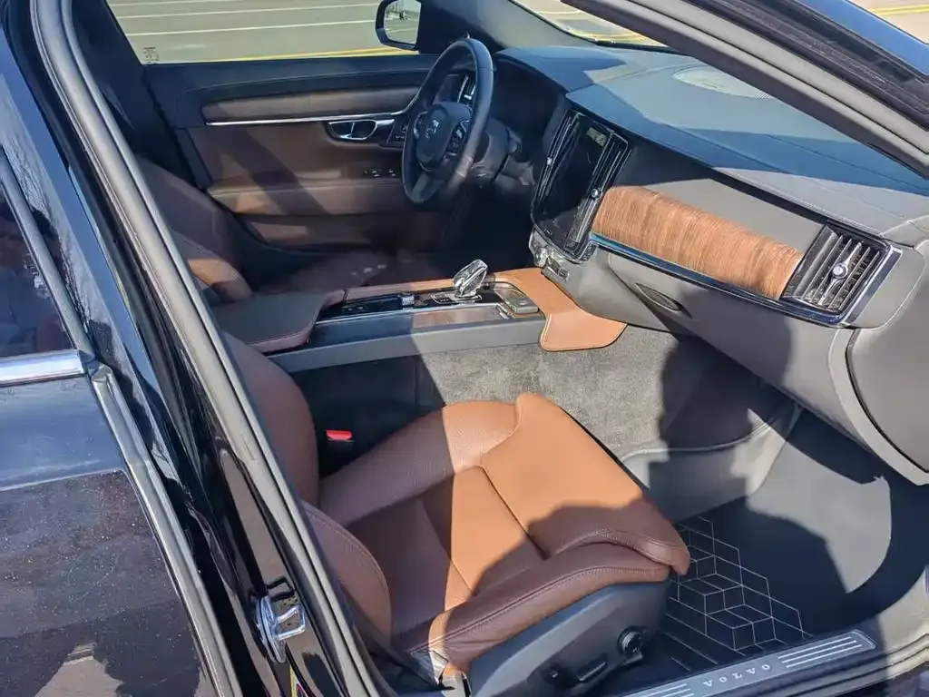 Volvo S90 — фото 2